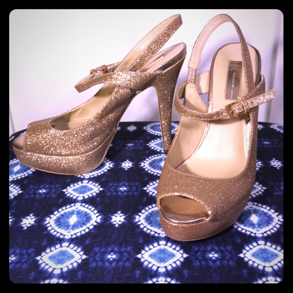 INC International Concepts gold glitter heel